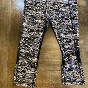 Lululemon crop leggings
